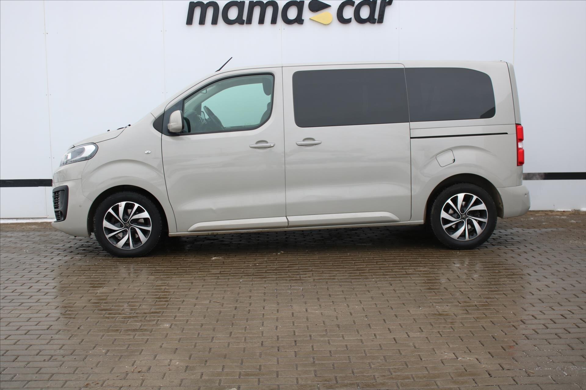 Citroën SpaceTourer MPV 2,0 l 130 kw