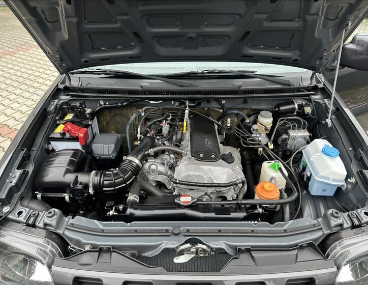 Suzuki Jimny SUV 1,3 l 63 kw