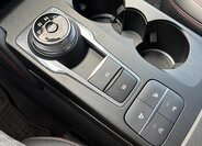 Ford Kuga SUV / Terénní 2,0 l 88 kw