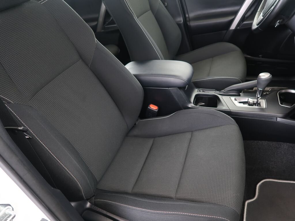 Toyota RAV4 SUV / Terénní 2,5 l 114 kw