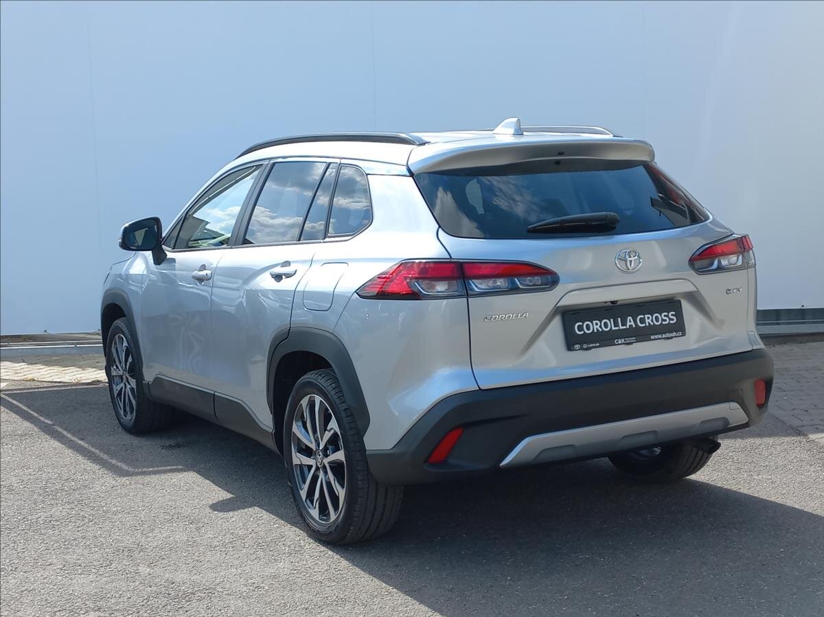 Toyota Corolla Cross SUV / Terénní 2,0 l 112 kw
