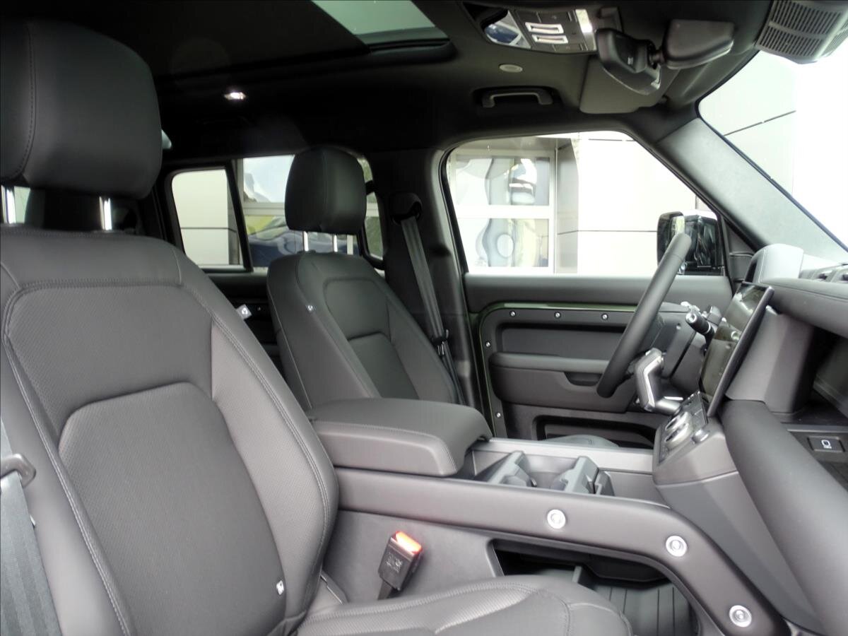 Land Rover Defender SUV / Terénní 3,0 l 183 kw