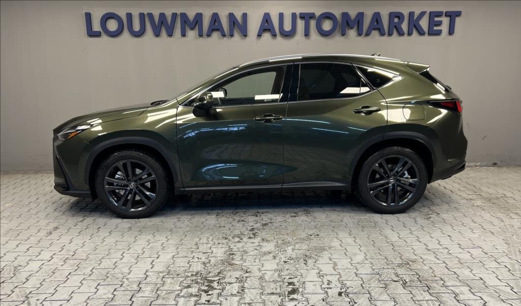 Lexus NX 450h plus SUV / Terénní 2,5 l 227 kw
