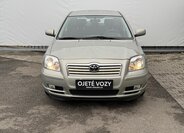 Toyota Avensis 2