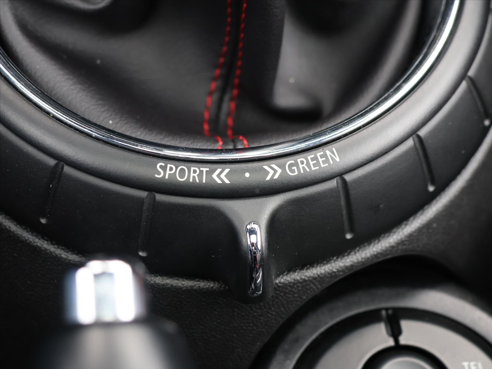 Mini Cooper Hatchback 2,0 l 170 kw