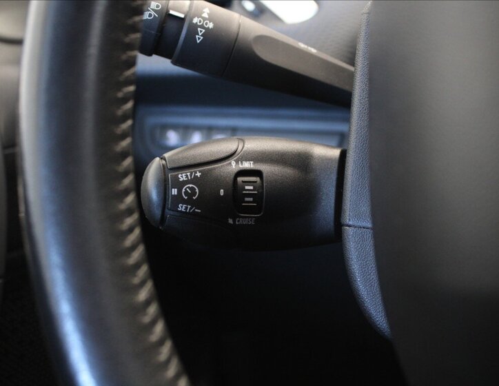 Peugeot 2008 SUV / Terénní 1,2 l 81 kw