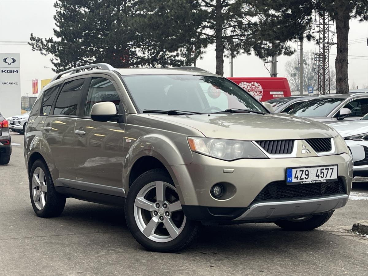 Mitsubishi Outlander SUV / Terénní 2,0 l 103 kw