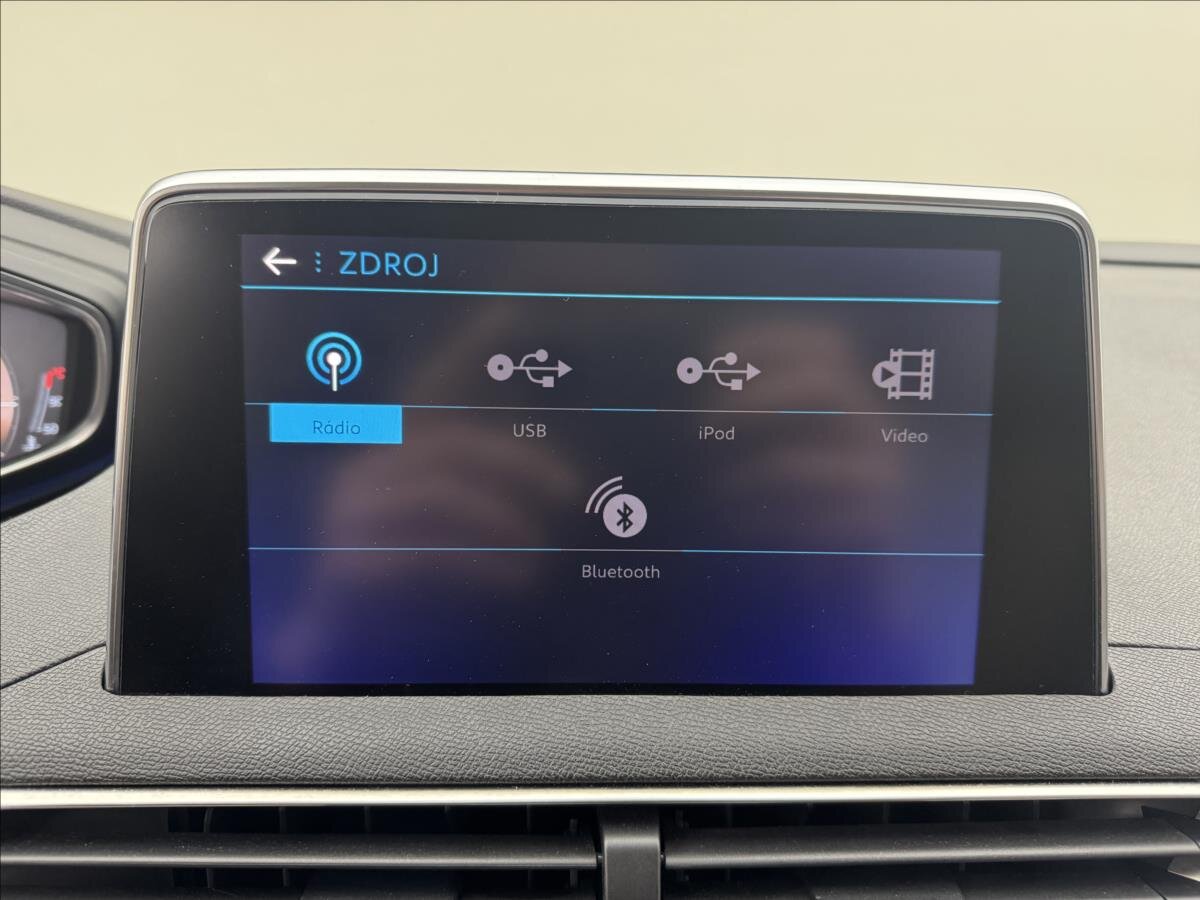 Peugeot 3008 SUV / Terénní 1,2 l 96 kw