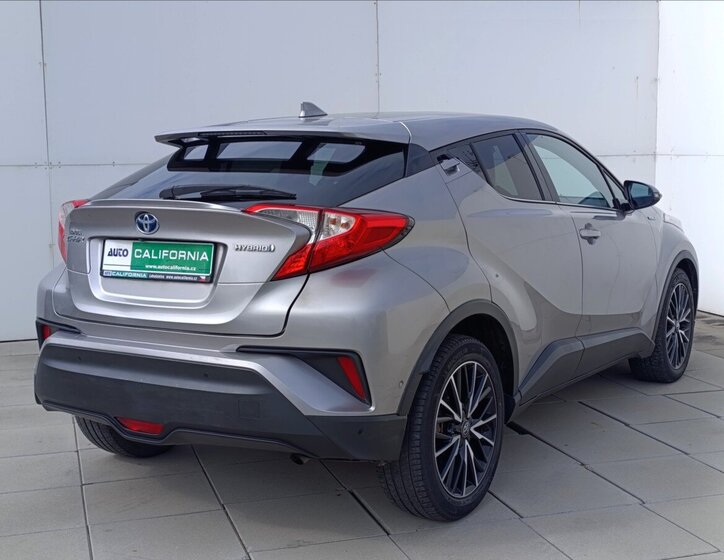 Toyota C-HR Hatchback 1,8 l 72 kw