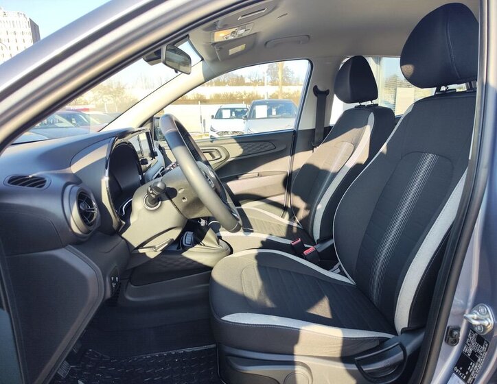 Hyundai i10 Hatchback 998,0 49 kw