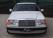 Mercedes-Benz 200 2