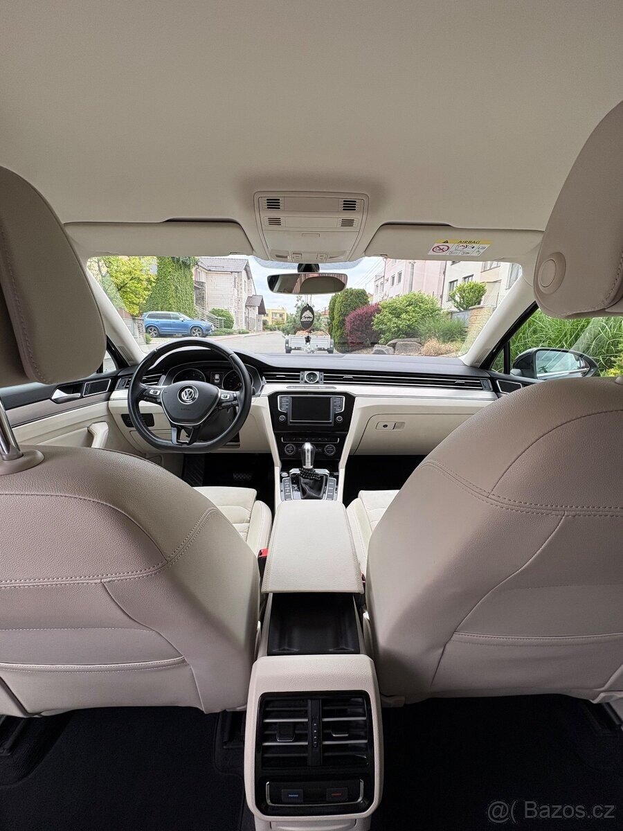 Volkswagen Passat Sedan 0,0 0