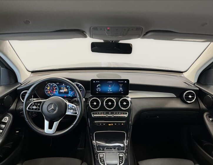 Mercedes-Benz GLC 13