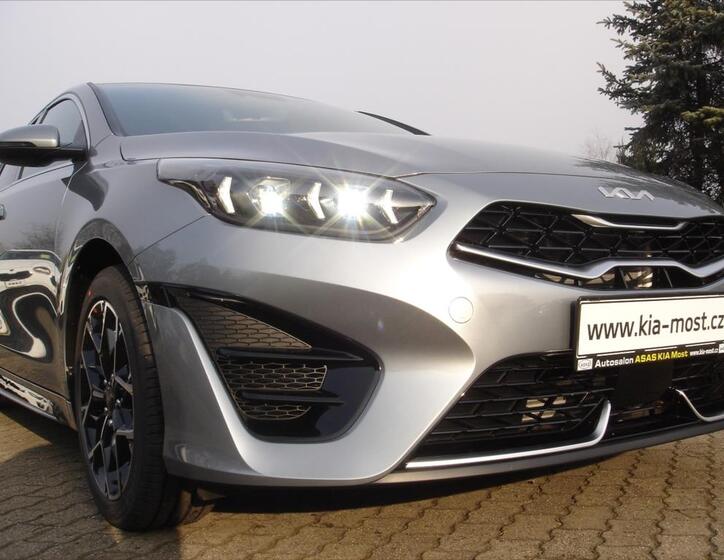 KIA ProCeed 13