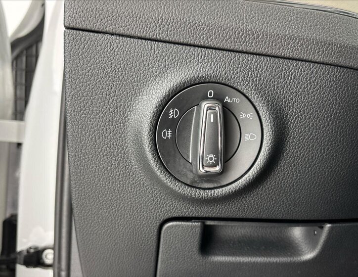 Škoda Superb Sedan / Limuzína 1,4 l 160 kw