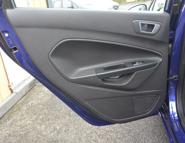 Ford Fiesta Hatchback 998,0 74 kw