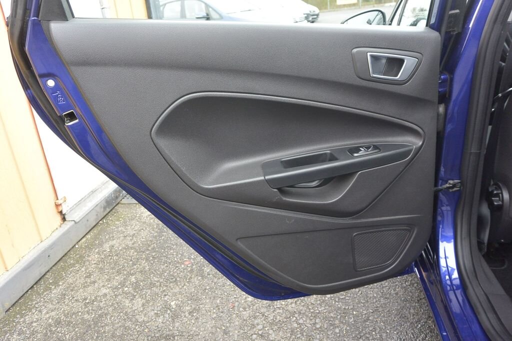 Ford Fiesta Hatchback 998,0 74 kw