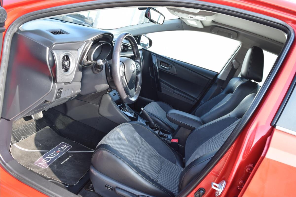 Toyota Auris Kombi 1,2 l 85 kw