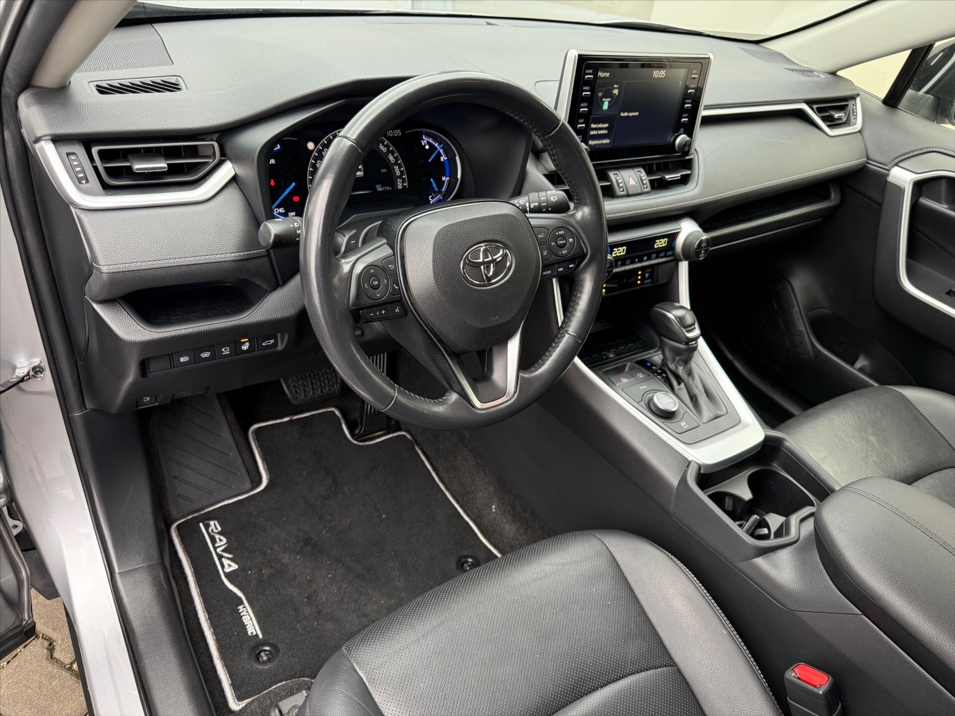 Toyota RAV4 SUV 2,5 l 131 kw