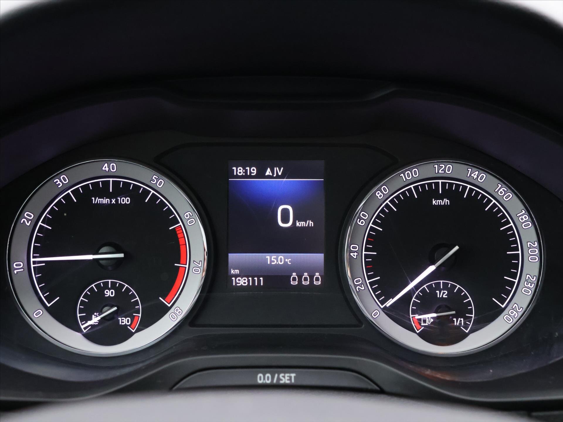 Škoda Karoq SUV / Terénní 999,0 85 kw