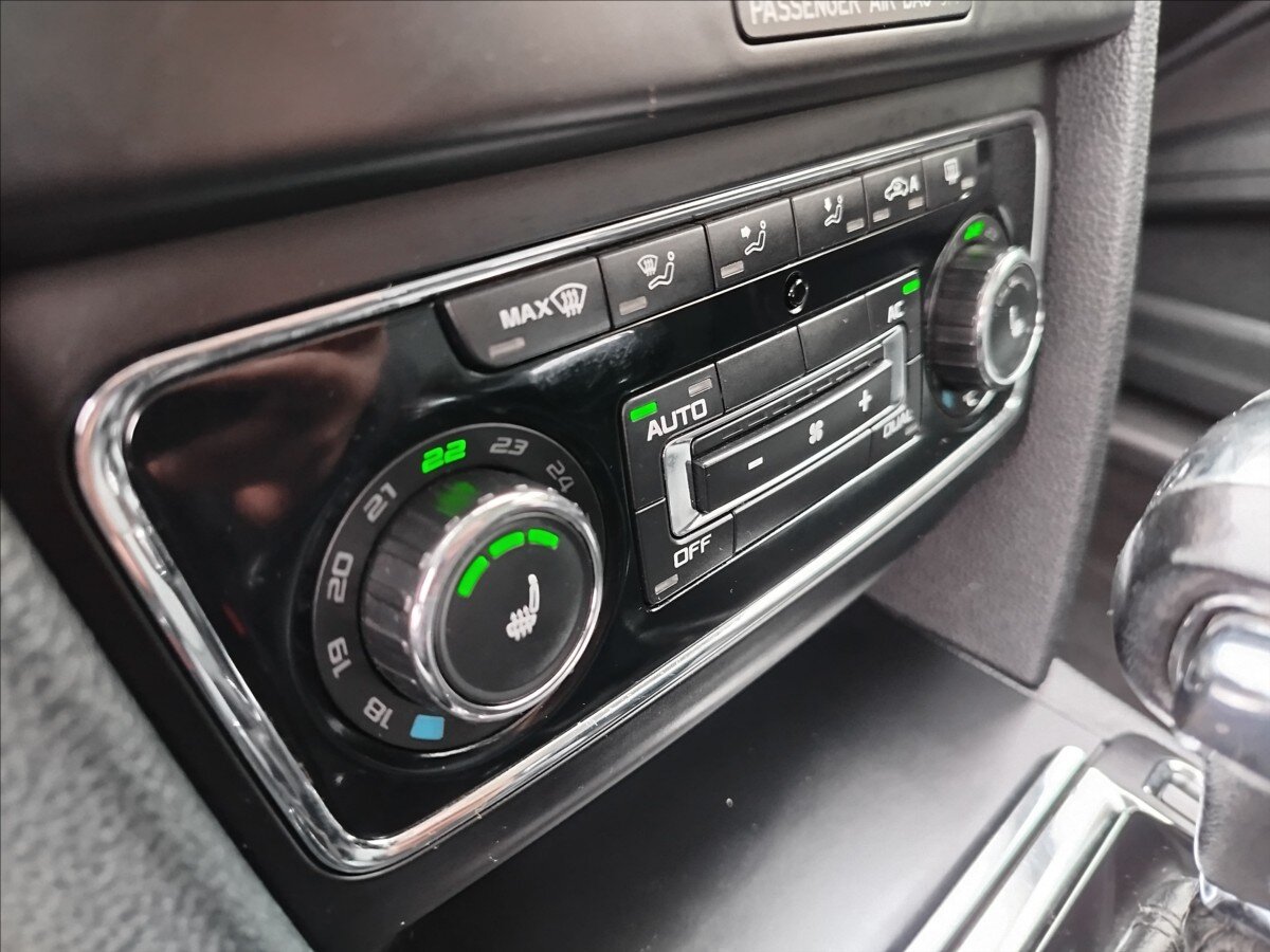 Škoda Superb Kombi 2,0 l 103 kw