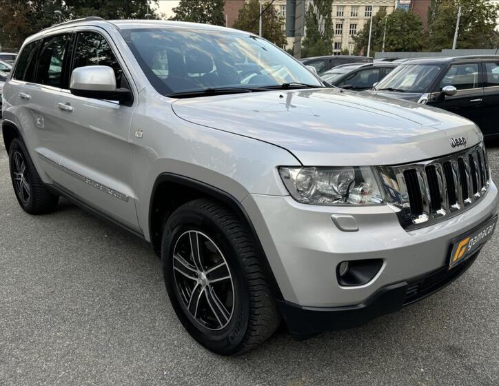 Jeep Grand Cherokee 15