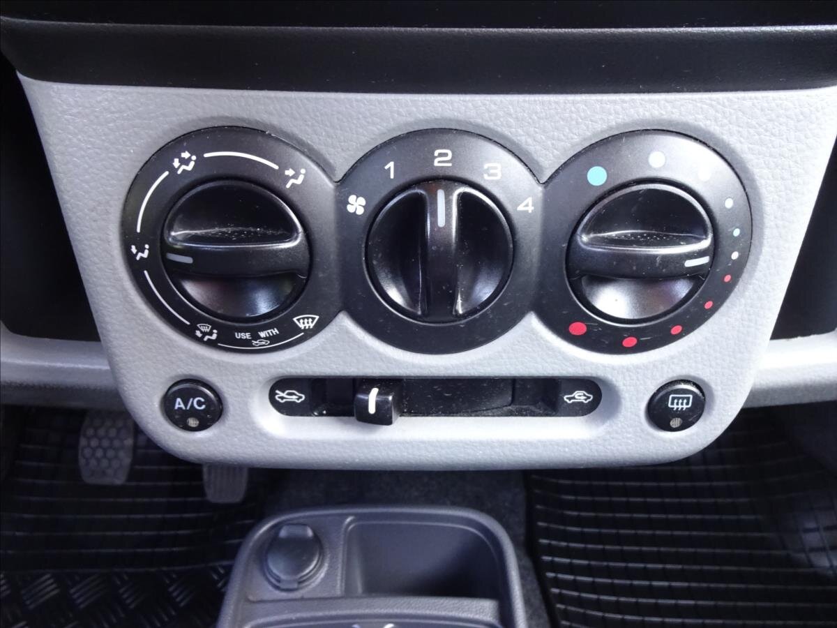 Suzuki Ignis Kombi 1,3 l 68 kw