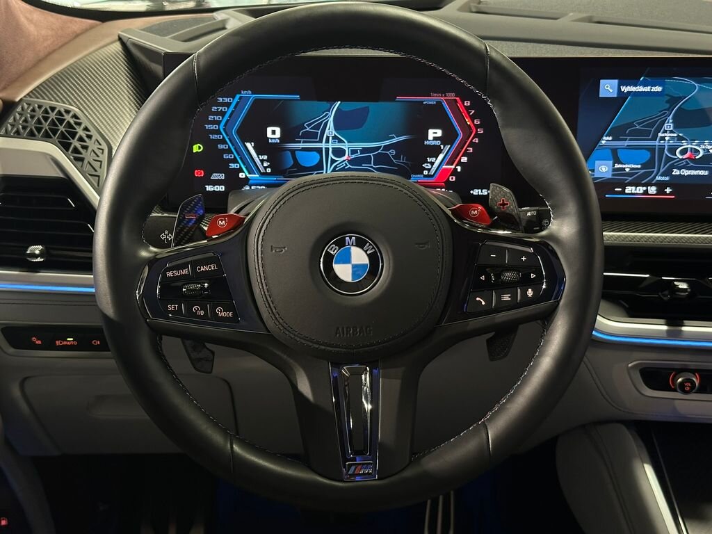 BMW XM SUV / Terénní 4,4 l 480 kw