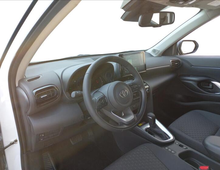 Toyota Yaris Cross 9