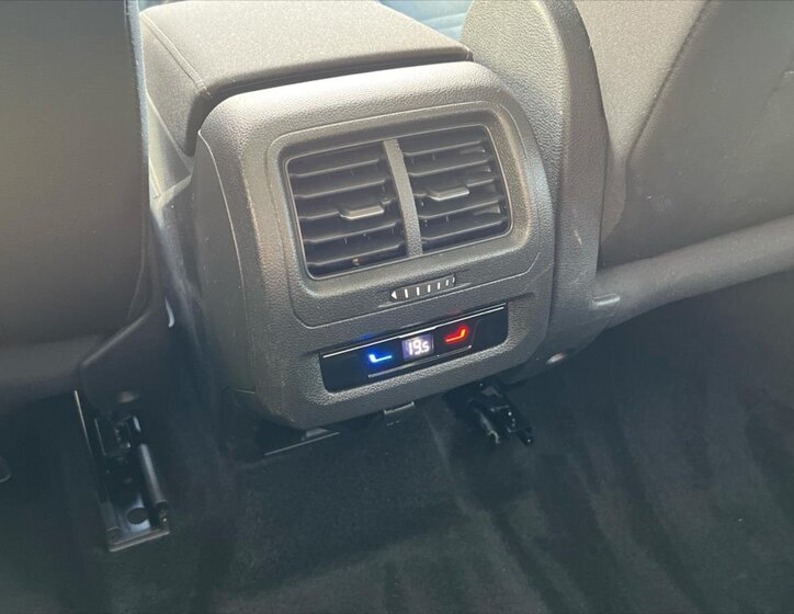 Volkswagen Touran MPV 1,5 l 110 kw