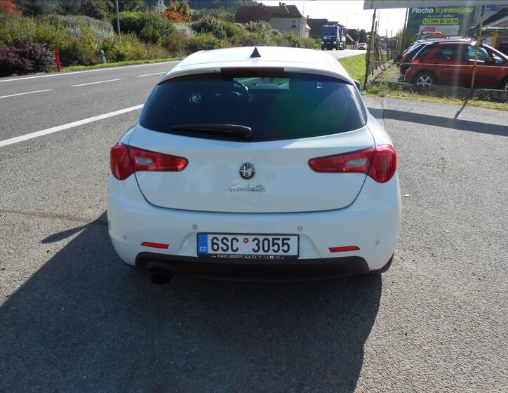 Alfa Romeo Giulietta 7