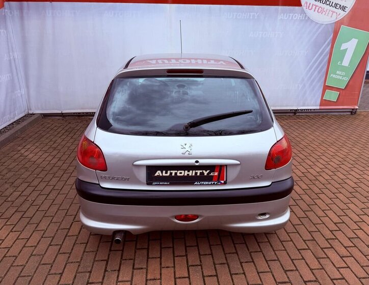 Peugeot 206 Hatchback 1,4 l 55 kw