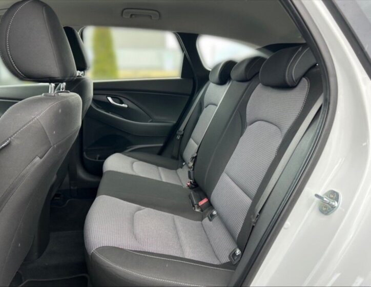 Hyundai i30 Kombi 998,0 88 kw