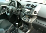 Toyota RAV4 SUV / Terénní 2,2 l 110 kw