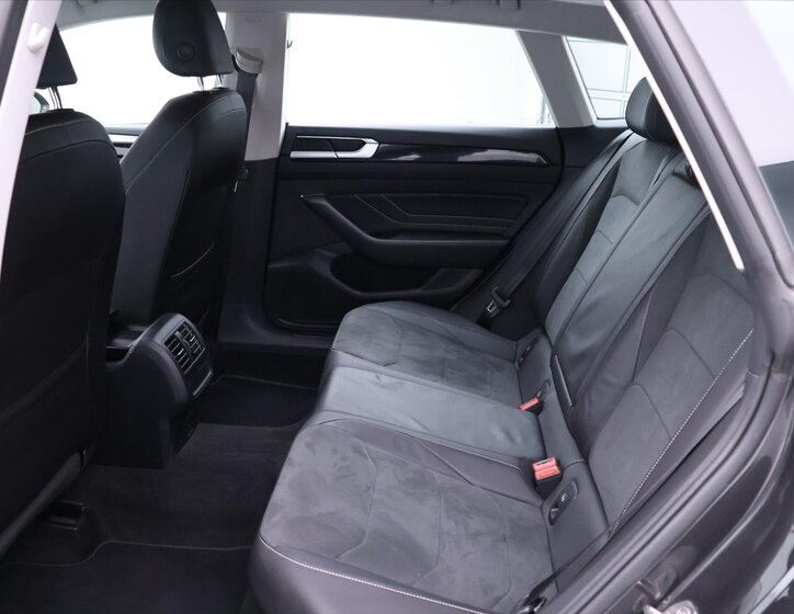 Volkswagen Arteon Kombi 2,0 l 110 kw