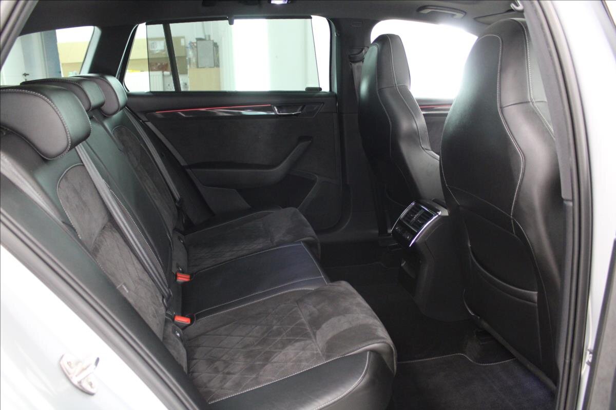 Škoda Superb Kombi 2,0 l 110 kw