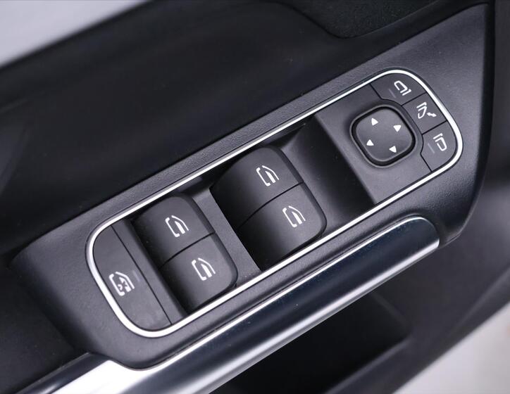 Mercedes-Benz EQA 18