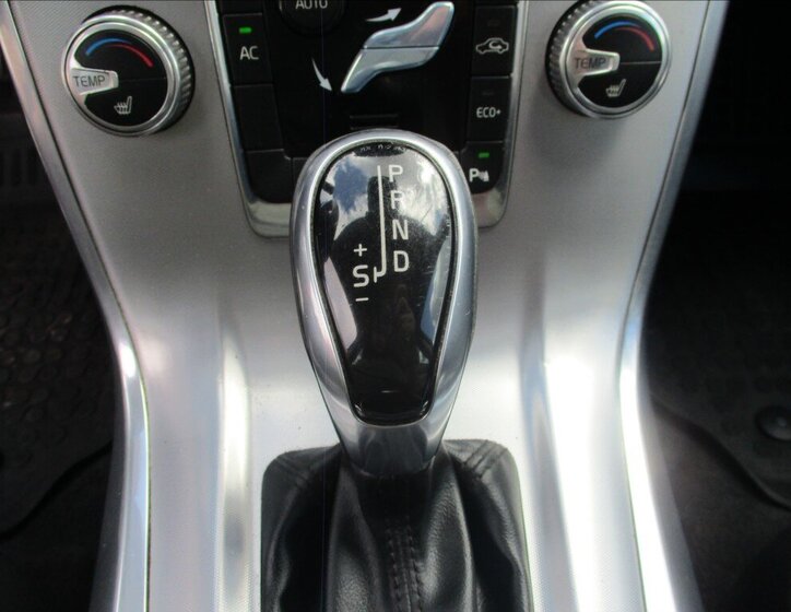 Volvo V70 Kombi 2,0 l 133 kw