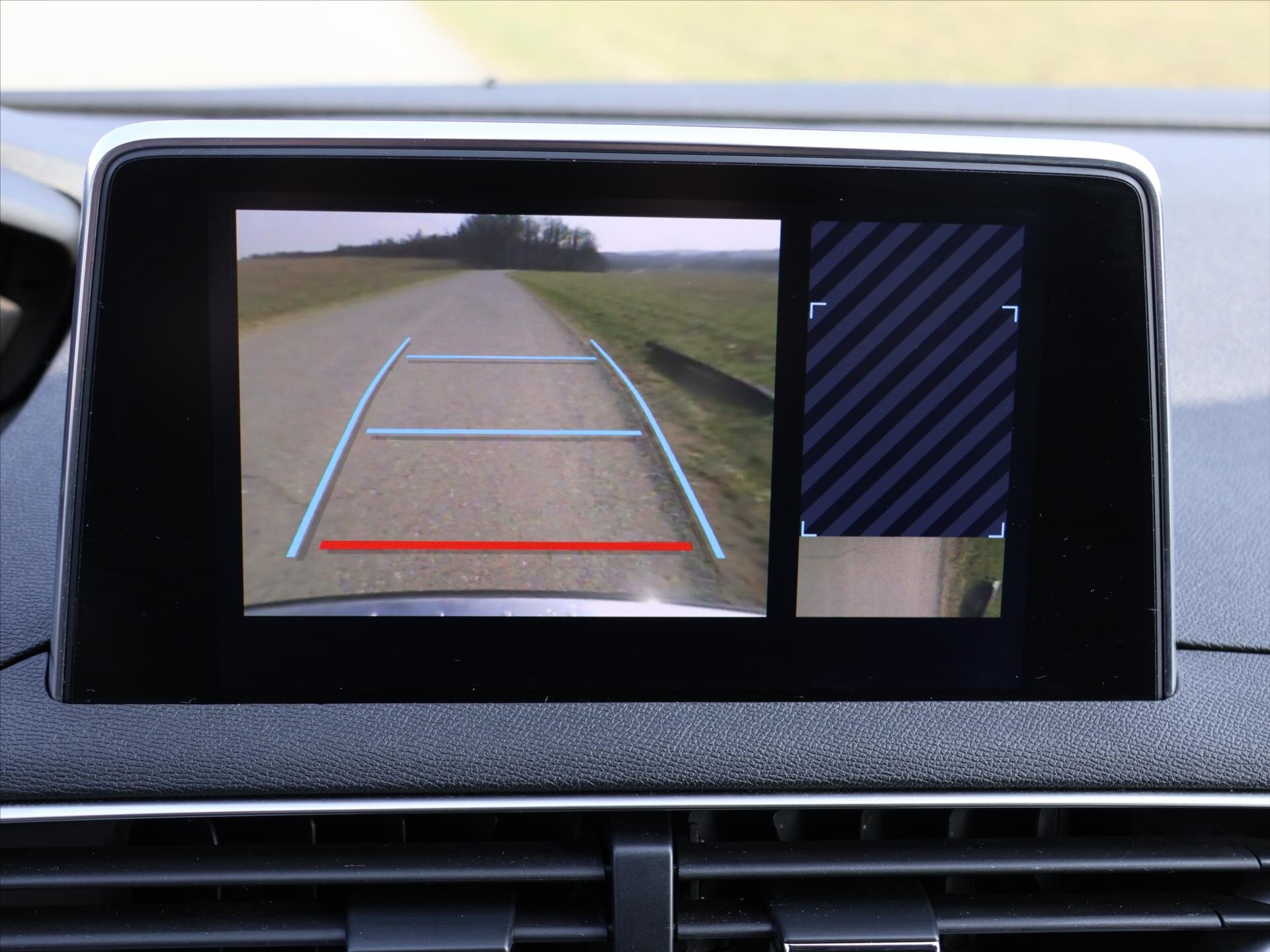 Peugeot 5008 SUV / Terénní 1,2 l 96 kw