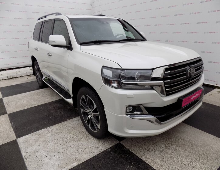 Toyota Land Cruiser 5