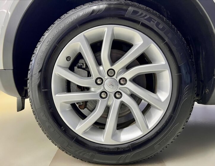 Land Rover Discovery SUV / Terénní 2,0 l 132 kw