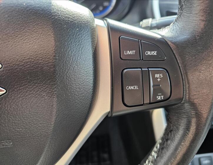 Suzuki SX4 S-Cross 16