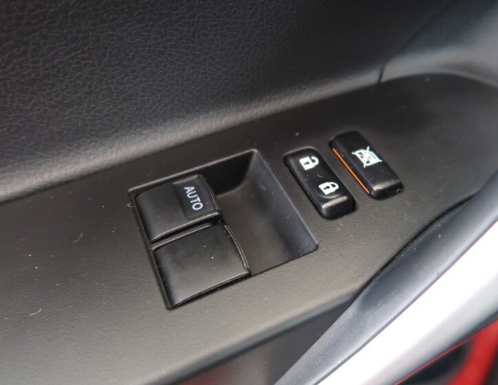 Toyota Auris Kombi 1,6 l 97 kw