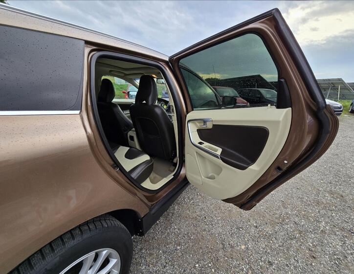 Volvo XC60 16