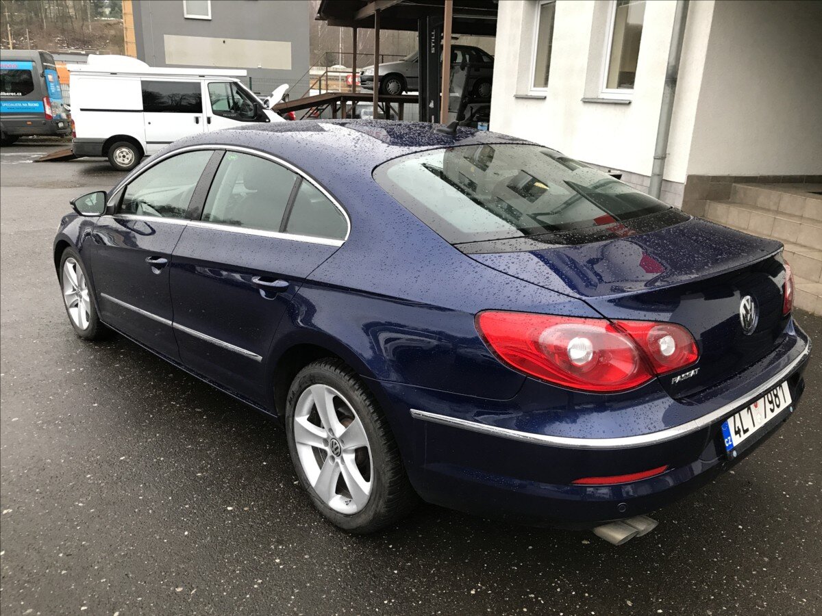 Volkswagen Passat CC Sedan 2,0 l 125 kw