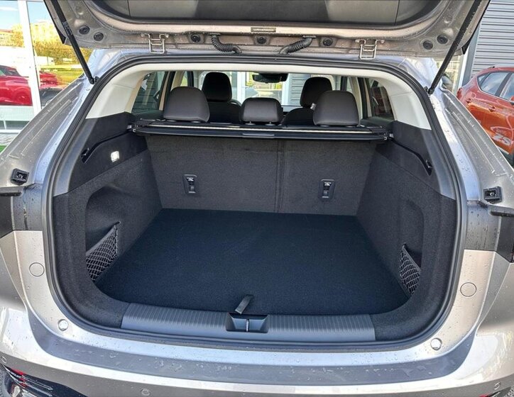 MG HS SUV 1,5 l 125 kw