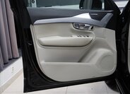 Volvo XC90 SUV 2,0 l 173 kw