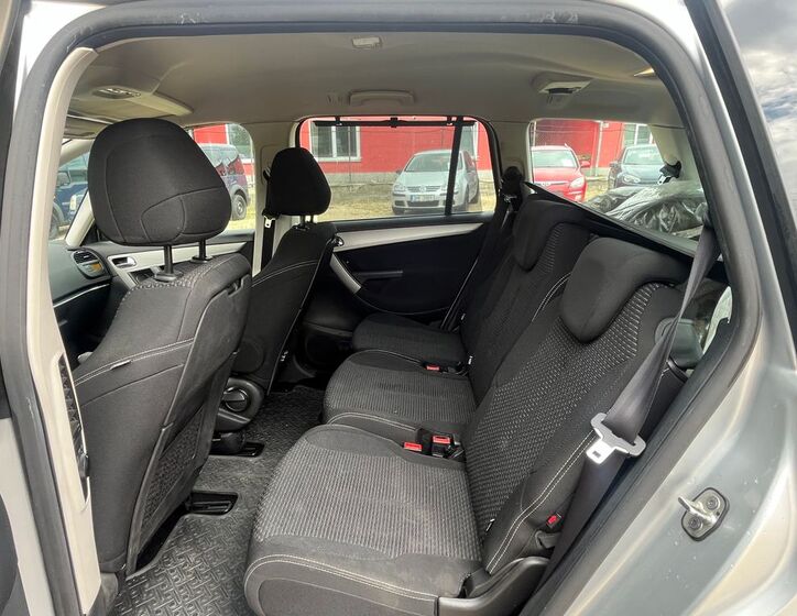 Citroën C4 Picasso 16