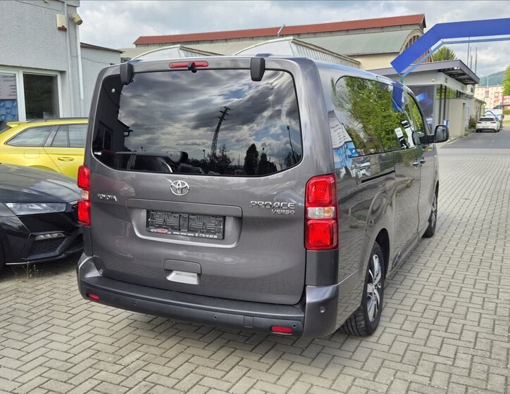 Toyota ProAce Verso MPV 2,0 l 106 kw