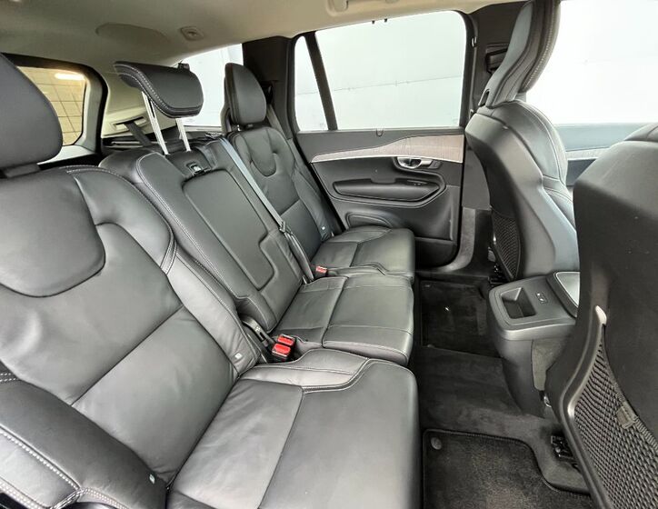 Volvo XC90 24